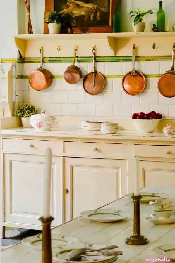 english country kitchen